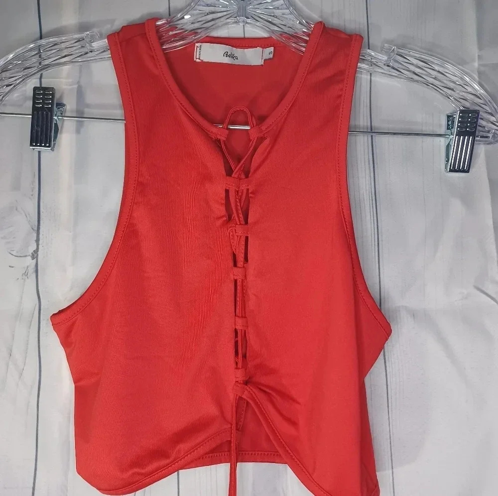 Adika cropped sleeveless Y2K Festival lace front shirt